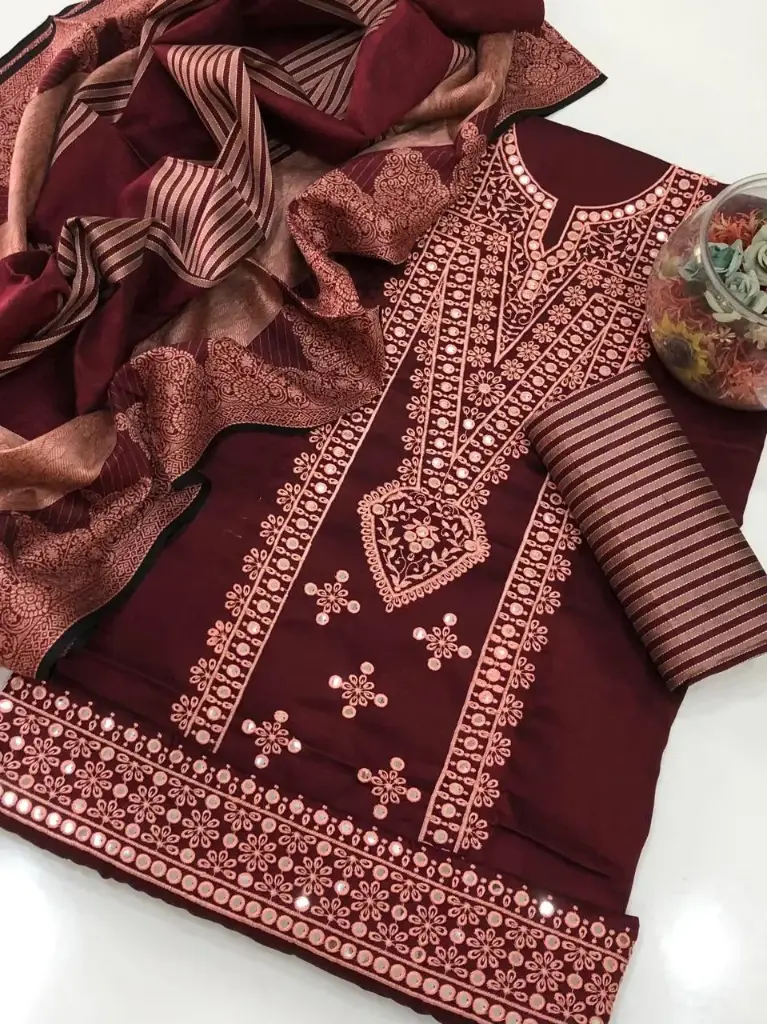 Winter Collection 2025  Staple laboosi Premium Quality   cross stitch 9 mm Gala daman embroidery Shirt and staple lining Jaccard Trouser With staple Jaccard Shawl  3 Pc Dress