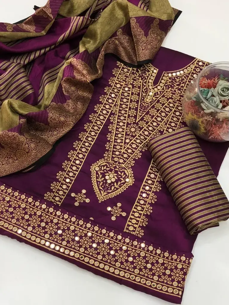 Winter Collection 2025  Staple laboosi Premium Quality   cross stitch 9 mm Gala daman embroidery Shirt and staple lining Jaccard Trouser With staple Jaccard Shawl  3 Pc Dress