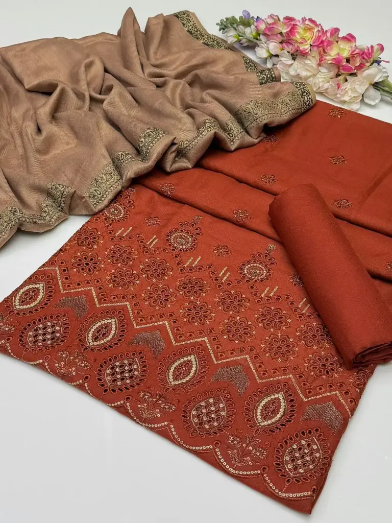 WINTER COLLECTION  Beautiful & Elegant Style  Dhanak Bareeze Embroidered Boring Shirt & dhanak plain Trouser With  Marina Shawl 3 PC Dress