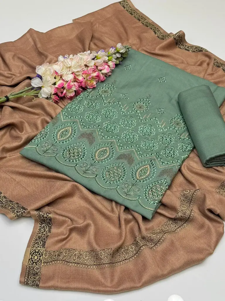 WINTER COLLECTION  Beautiful & Elegant Style  Dhanak Bareeze Embroidered Boring Shirt & dhanak plain Trouser With  Marina Shawl 3 PC Dress
