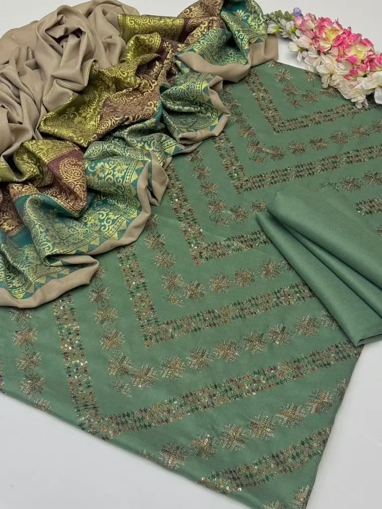 WINTER COLLECTION  Beautiful & Elegant Style  dhanak Bareeze Embroidered Shirt & Trouser With Dhanak Marina Velvet Border Shawl 3 PC Dress